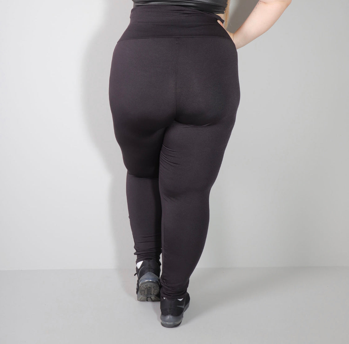 Calça Legging Plus Size detalhe Lateral