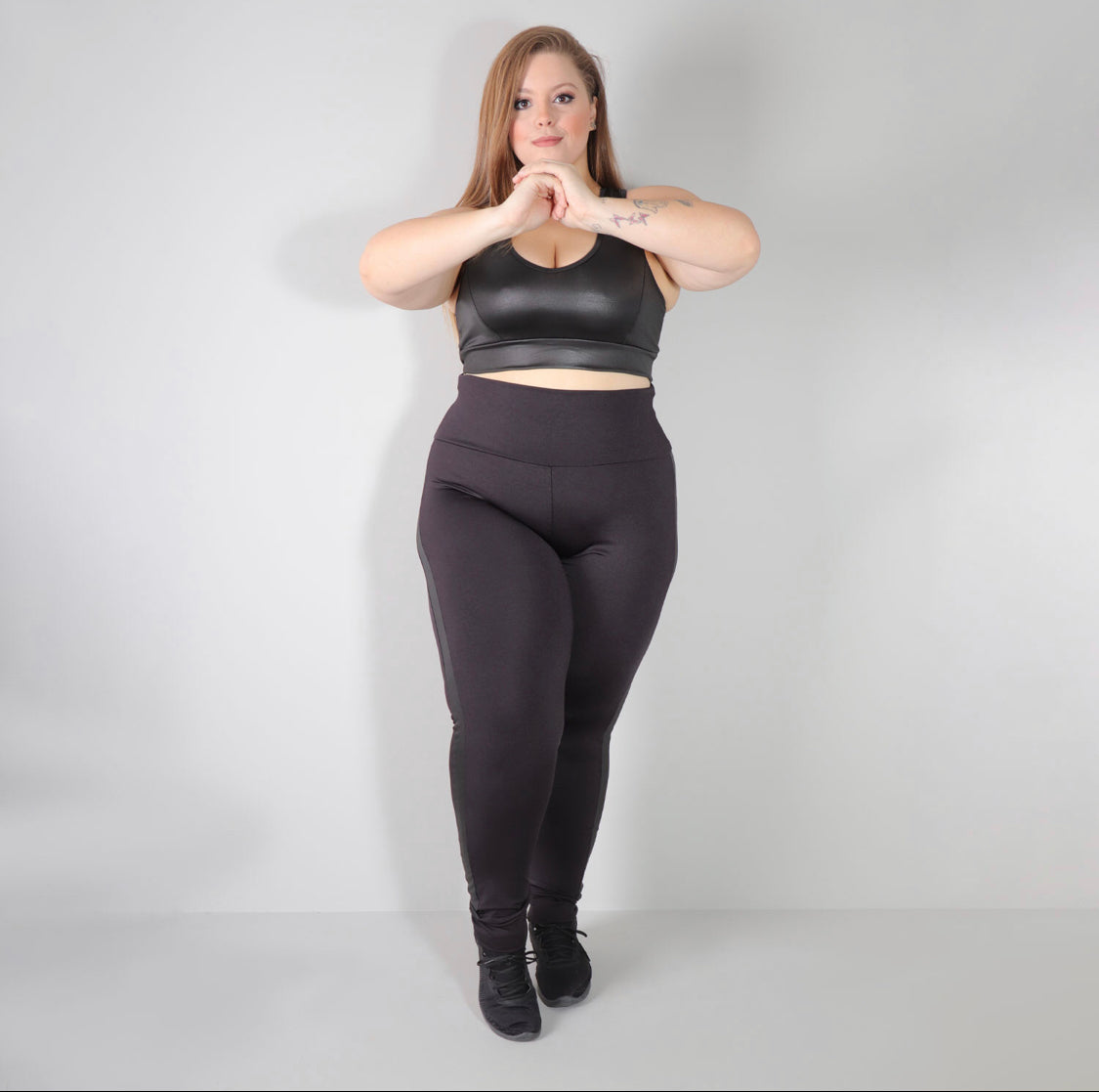 Calça Legging Plus Size detalhe Lateral