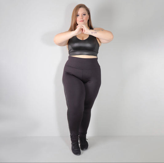 Calça Legging Plus Size detalhe Lateral