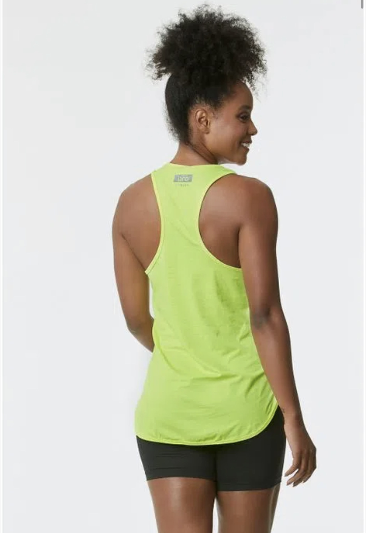 Regata Clara Walk Amarelo